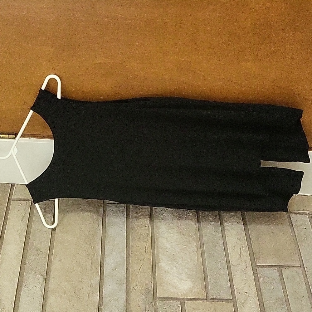 K-Deer Black Sleeveless Top with slit in the back